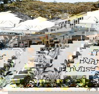 The Boathouse Hotel Patonga - Darwin Holiday