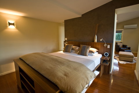 The Buckland  Studios - Darwin Holiday 1