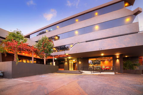 Townhouse Hotel Wagga And Apartments By Townhouse - Darwin Holiday 0