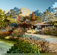 Barristers Block Vigneron Villa