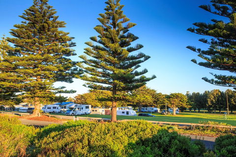 Beachport Caravan Park - Darwin Holiday 1