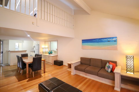 Blackbutt Family Loft Townhouse - Darwin Holiday 2