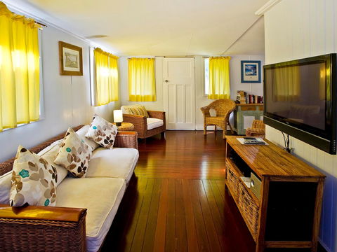 Blue River Shack - Darwin Holiday 0