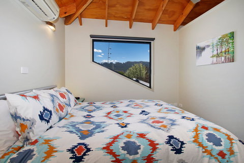 Breakaway Bright - Darwin Holiday 1