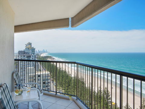 Burleigh Esplanade Apartments - Darwin Holiday 2