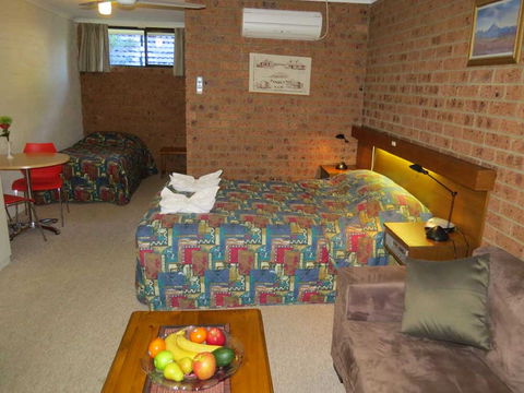 Colonial Motor Inn Pambula - Darwin Holiday 0