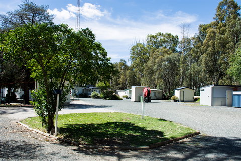 Deniliquin Car-O-Tel And Caravan Park - Darwin Holiday 0