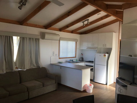 Harden Caravan Park - Darwin Holiday 1