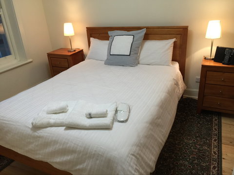 MacDonnell House, Naracoorte - Darwin Holiday 2