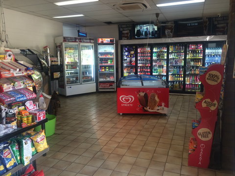 Mataranka Roadhouse And Cabins - Darwin Holiday 1