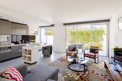 Pullman Magenta Shores Resort - Darwin Holiday 0