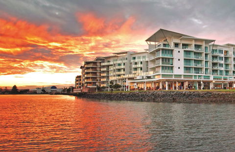 Ramada Hotel & Suites Ballina - Darwin Holiday 0