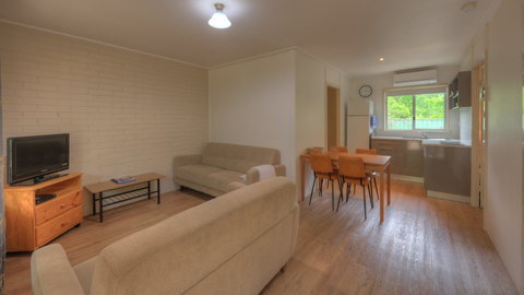 Restaway Holiday Units - Darwin Holiday 1