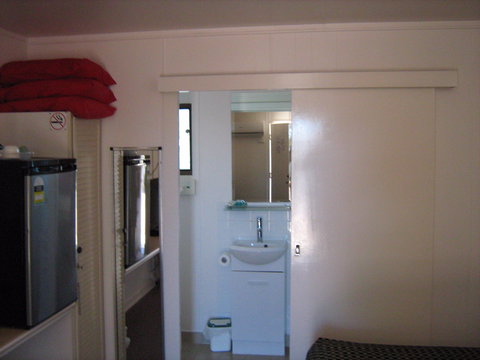 Rest Easi Motel - Darwin Holiday 1