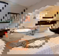 Riverview Rise Retreats - Darwin Holiday