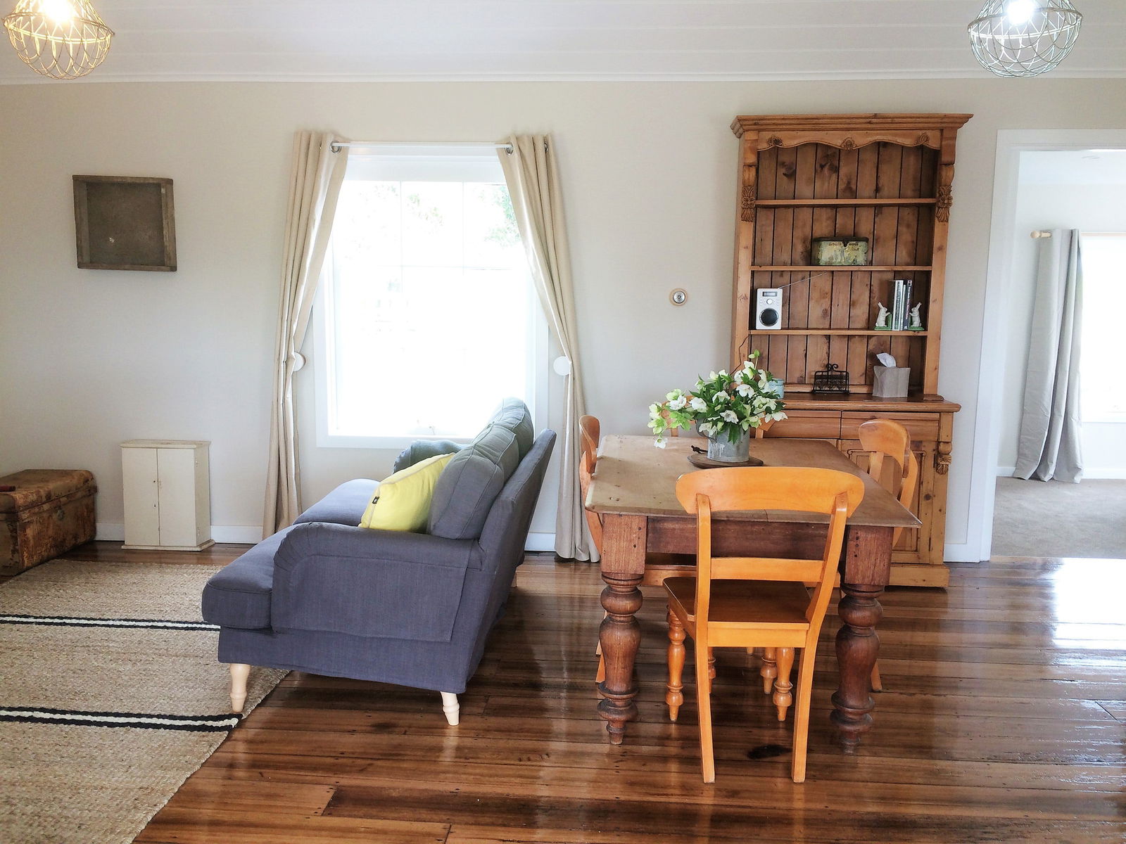 Sassafras TAS Darwin Holiday