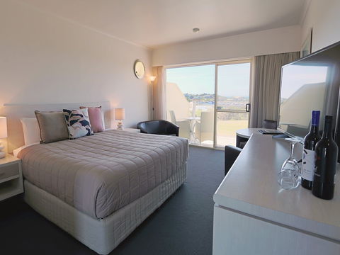 Robe Harbour View Motel - Darwin Holiday 1