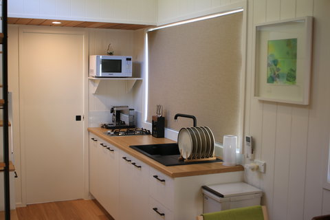 The Pink Lake Tiny House - Darwin Holiday 2