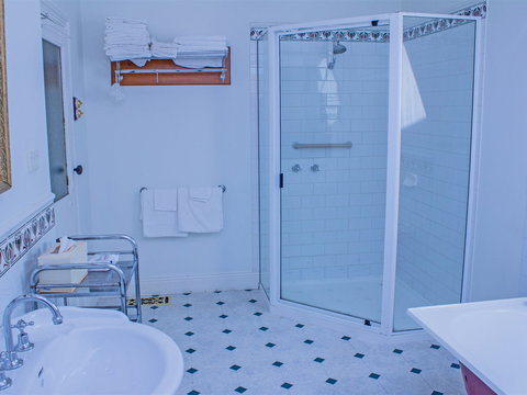 The Duck House - Darwin Holiday 1