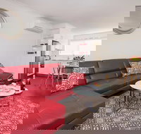 Understated Elegance - Affordable Luxury - Darwin Holiday