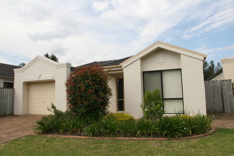 Waterfront Getaway In Sussex - Darwin Holiday 0
