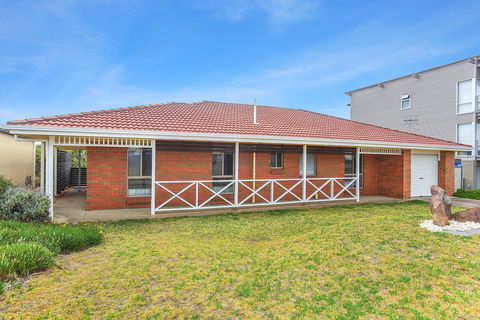 34 Newell Avenue, Middleton - Darwin Holiday 2