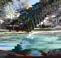 Away on Belongil Fields - Darwin Holiday