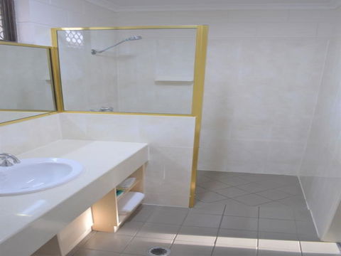 Best Western Bundaberg City Motor Inn - Darwin Holiday 2