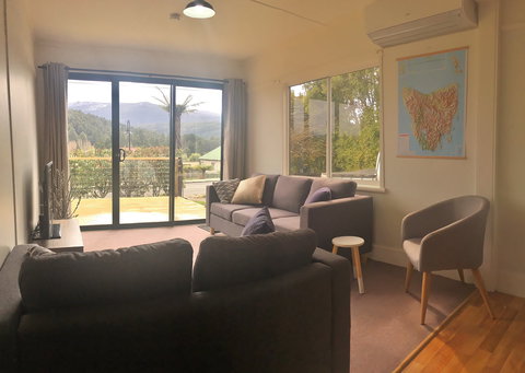 Blue Square Maydena Accommodation - Darwin Holiday 1