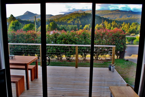 Blue Square Maydena Accommodation - Darwin Holiday 2