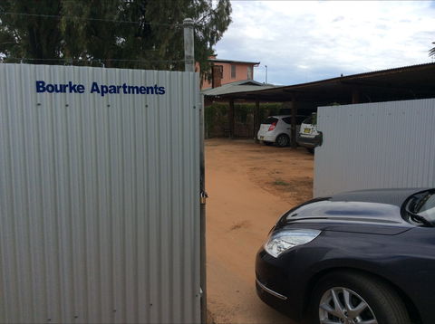 Bourke Apartments - Darwin Holiday 1