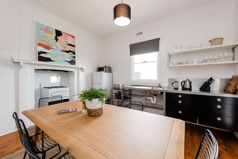 Castleview Cottage - Darwin Holiday 0