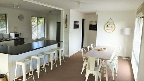 Catching Waves - Darwin Holiday 2