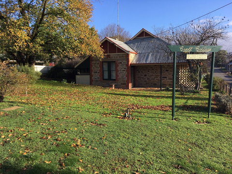 Croll Cottage - Darwin Holiday 0
