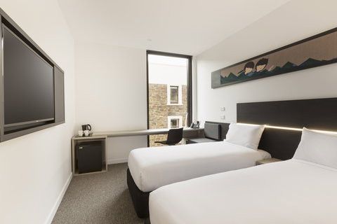 Ibis Adelaide - Darwin Holiday 1