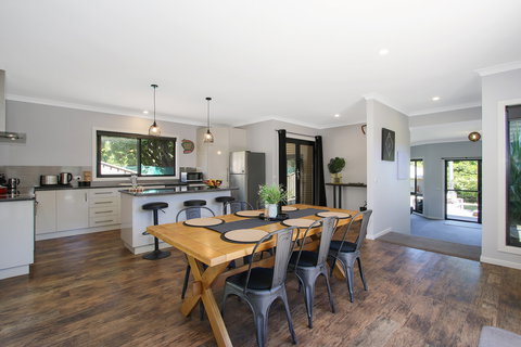 Luminosa - Darwin Holiday 1