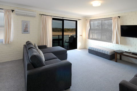 Marcel Towers Holiday Apartments - Darwin Holiday 2