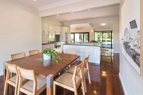 Margaret River Manor - Darwin Holiday 2
