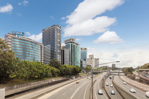 Meriton Suites North Sydney - Darwin Holiday 0