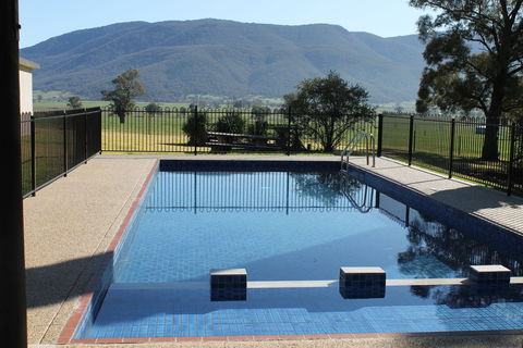 Mountain View Motel Corryong - Darwin Holiday 1
