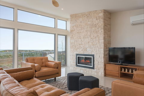 Neighbour Avenue - Darwin Holiday 2