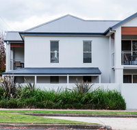 Stay Bathurst - Darwin Holiday