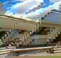 Talmalmo Cottage - Darwin Holiday