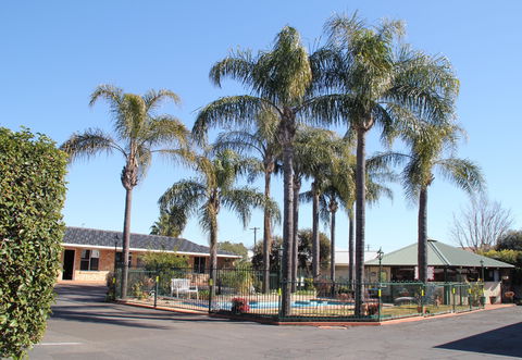 Town And Country Motor Inn - Tamworth - Darwin Holiday 0