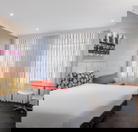 Travelodge Hotel Sydney Martin Place - Darwin Holiday