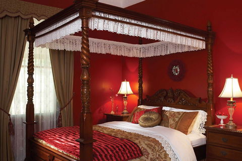 Varenna - Luxury Leura Accommodation - Darwin Holiday 1
