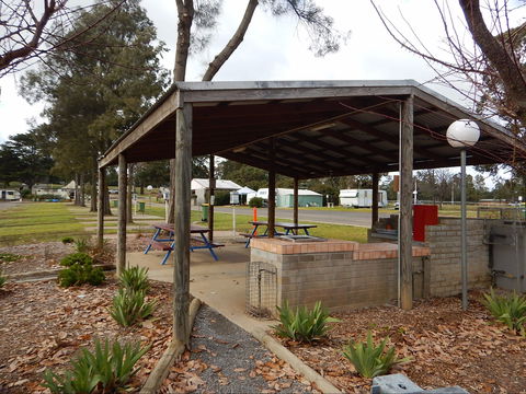 Yass Caravan Park - Darwin Holiday 2