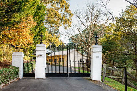 McMillans Of Metung Coastal Resort - Darwin Holiday 3