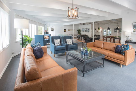 McMillans Of Metung Coastal Resort - Darwin Holiday 8