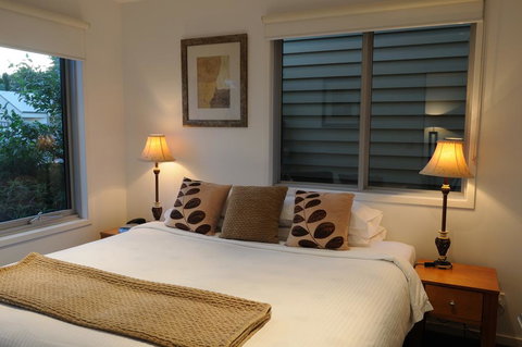 The Victoria Port Fairy - Darwin Holiday 3